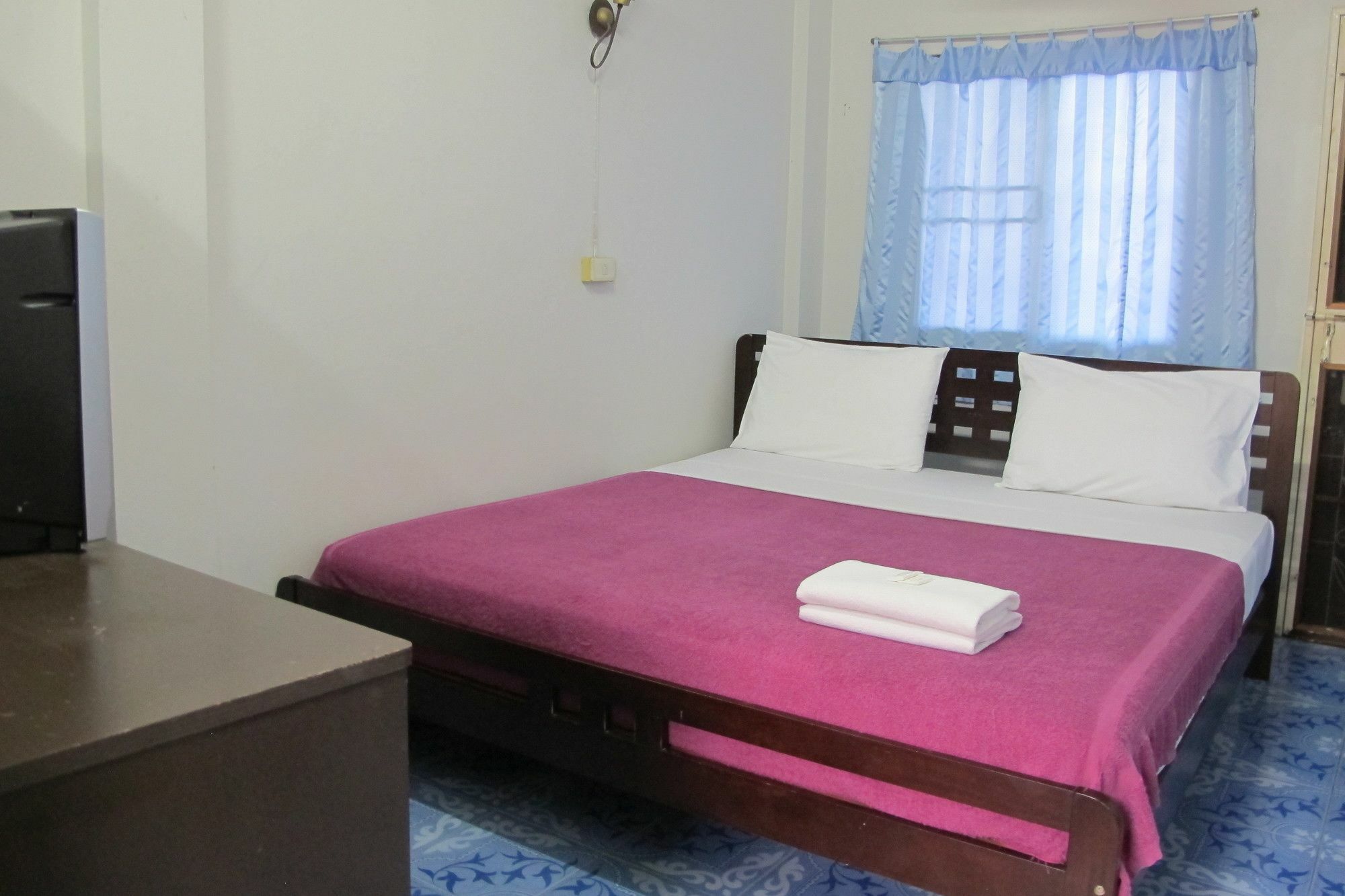 Samchai Hotel Si Racha Eksteriør bilde