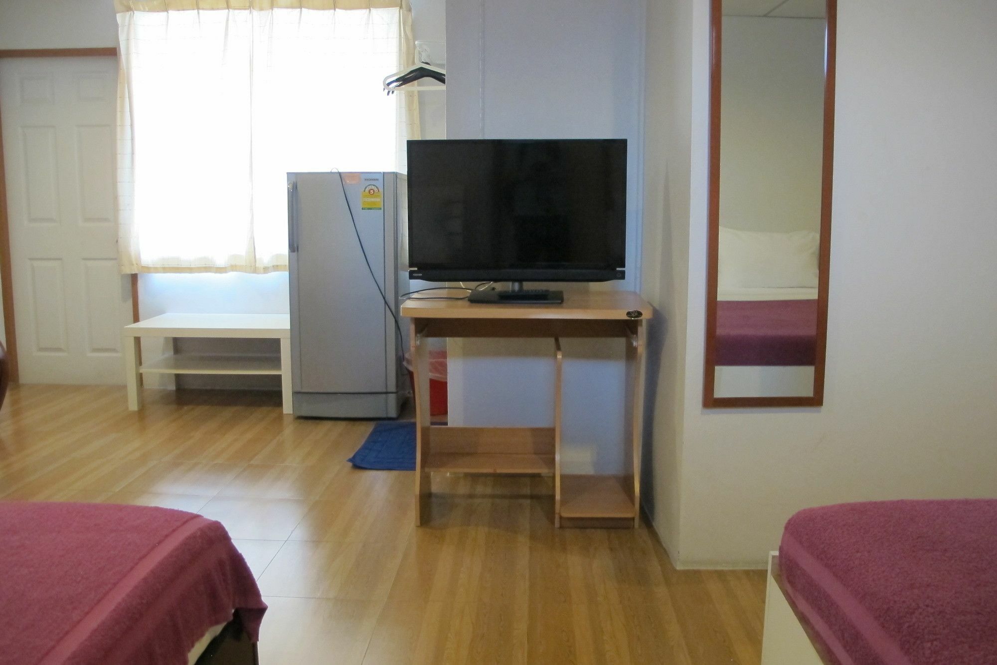 Samchai Hotel Si Racha Eksteriør bilde
