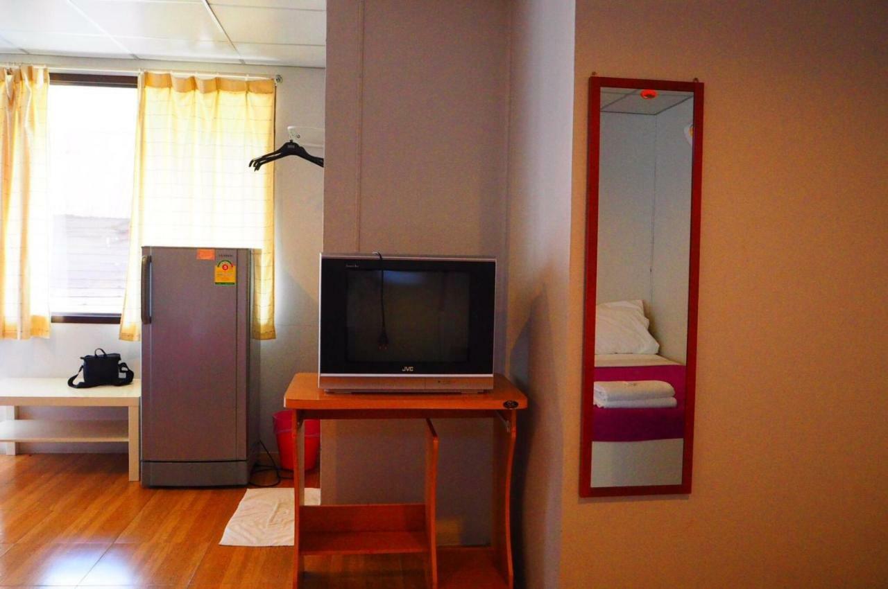 Samchai Hotel Si Racha Eksteriør bilde