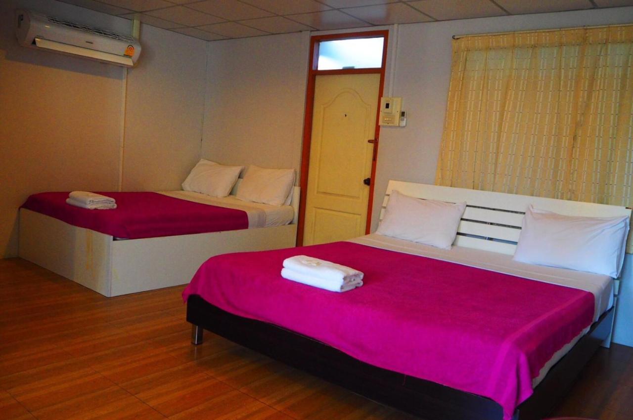 Samchai Hotel Si Racha Eksteriør bilde