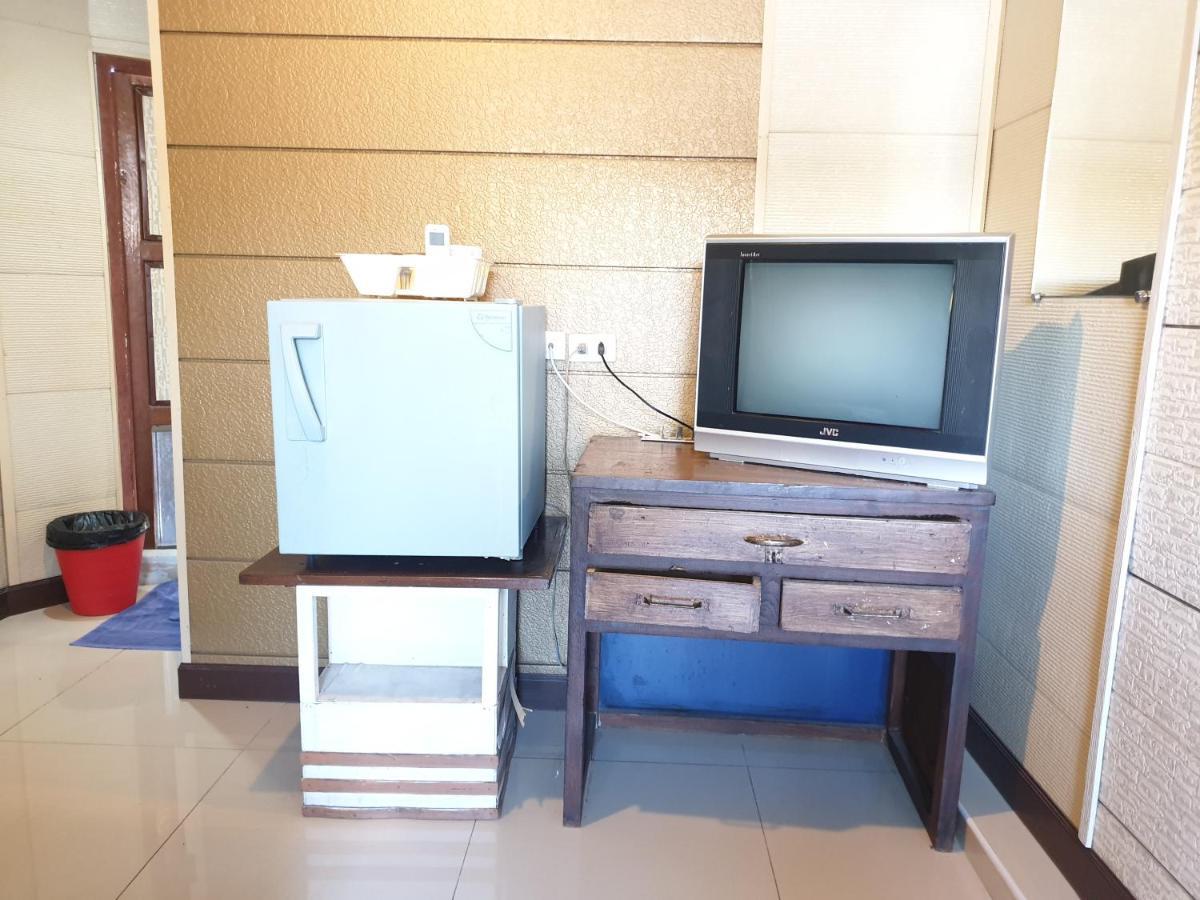 Samchai Hotel Si Racha Eksteriør bilde